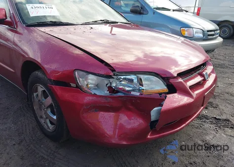 2000 Honda Accord 2.3 Se from USA, damaged, VIN JHMCG6692YC020387